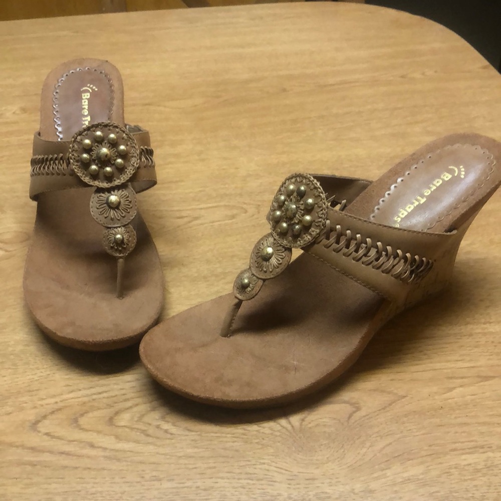 Tan suede slides/wedges